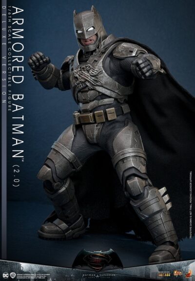 Figura Armored Batman 2.0 Batman V Superman Dawn of Justice Hot Toys Escala 1:6