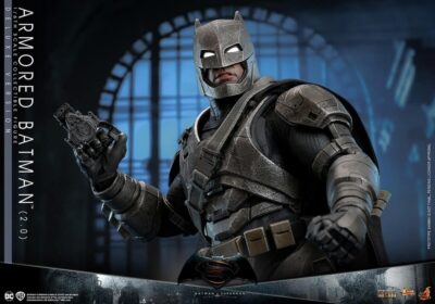 Figura Armored Batman 2.0 Batman V Superman Dawn of Justice Hot Toys Escala 1:6