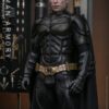 Set Armero Batman con Bruce Wayne 2.0 Escala 1/6 Hot Toys