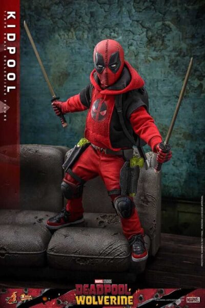Figura Kidpool Deadpool Wolverine Hot Toys