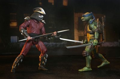 Tortugas Ninja (1990 Movie) Figura Roof Top Battle Shredder vs Leo 18 cm