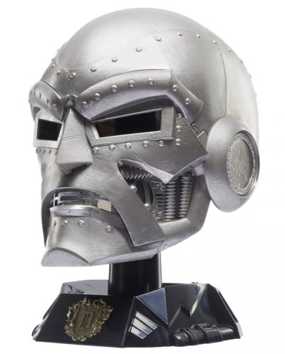 RÉPLICA DEL CASCO DEL DOCTOR DOOM MARVEL LEGENDS SERIES LOS 4 FANTÁSTICOS HASBROb
