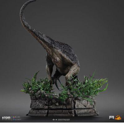 Statue Therizinosaurus Jurassic World Dominion Demi Scale Iron Studios
