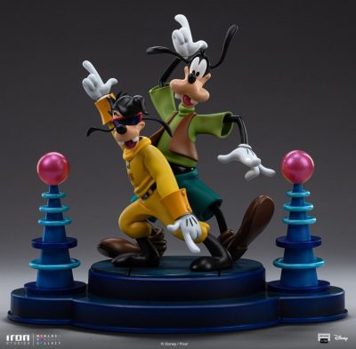 Statue Goofy and Max A Goofy Movie Iron Studios