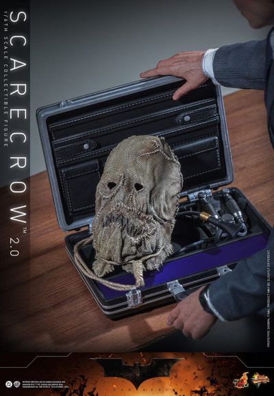 figura scarecrow hot toys batman begins