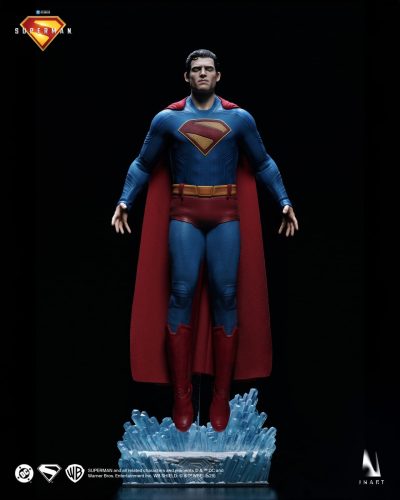 figura superman inart escala 1/6