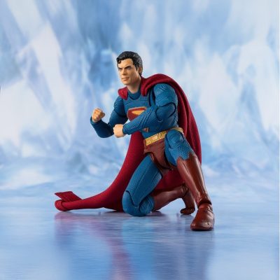 SUPERMAN FIGURA 16,5 CM SUPERMAN 2025 SH FIGUARTS