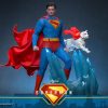 Superman y Krypto Hot Toys