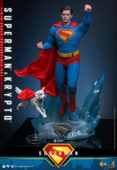 Superman y Krypto Hot Toys