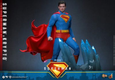 Superman y Krypto Hot Toys