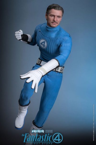 The Fantastic Four: First Steps Movie Masterpiece Action Figure 1/6 Mister Fantastic 30 cm