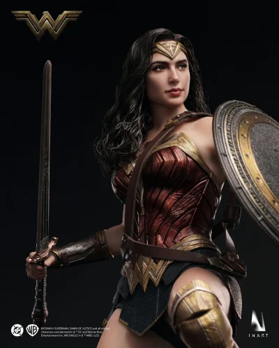 Figura Wonder Woman BvS INART