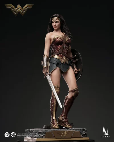 foto de la figura de cuerpo entero
