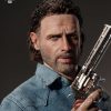 Rick Grimes Walking Inart con pistola