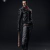 figura negan smith inart the walking dead de pie