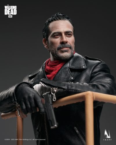 figura negan smith inart the walking dead primer plano