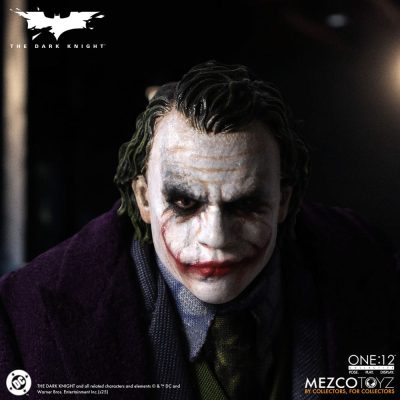 joker mezco the dark knight primer plano