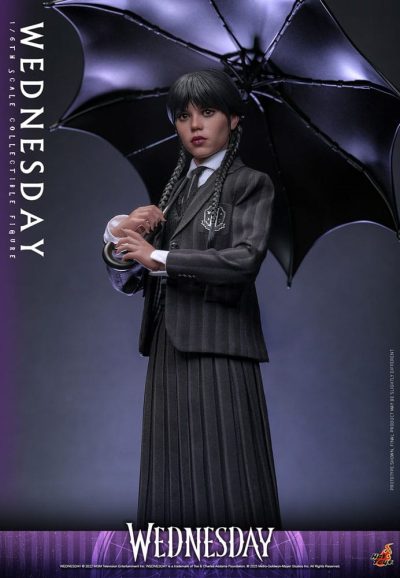 Wednesday Action Figure 1/6 Wednesday 27 cm