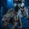 Star Wars: The Clone Wars Action Figure 1/6 Sergeant Hound 30 cm