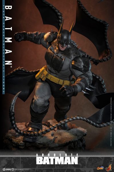 Absolute Batman Comic Action Figure 1/6 Batman 37 cm