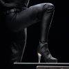 figura catwoman inart 1-6 pierna