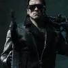 figura terminator t-800 inart apuntando