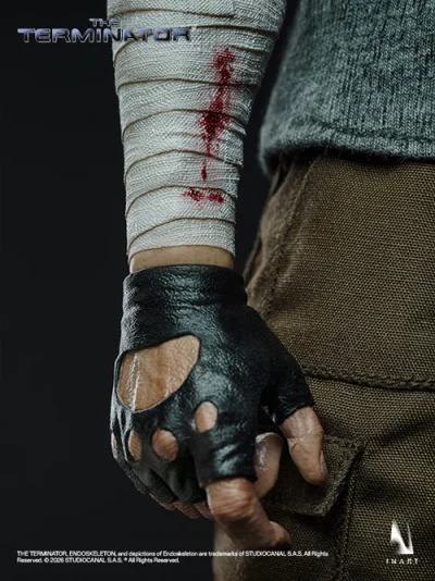 figura terminator t-800 inart detalle mano herida