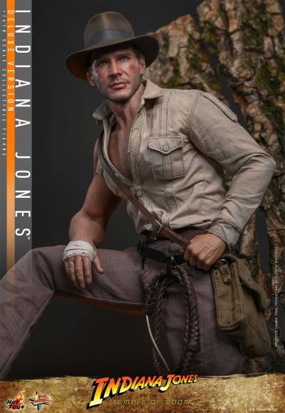 figura indiana jones deluxe hot toys sentado