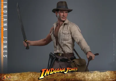 figura indiana jones deluxe hot toys