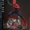 spiderman battle damage hot toys saltando con diorama