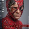 spiderman battle damage hot toys primer plano esculpido