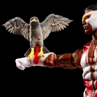 FALCON FIGURA 15 CM SECRET WARS MARVEL LEGENDS SERIES