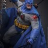 Batman: The Dark Knight Returns Comic Masterpiece Action Figure 1/6 Batman (Battle Damaged Version) 32 cm