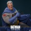Batman: The Dark Knight Returns Comic Masterpiece Action Figure 1/6 Batman (Battle Damaged Version) 32 cm