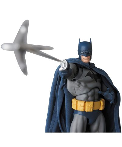 DC Comics MAFEX Action Figure Batman Hush Ver. (Reproduction) 16 cm