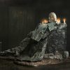 Friday the 13th: The Game Diorama Trenchcoat with Spikes Inferno Room Deluxe Set