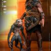 Predator: Badlands Movie Masterpiece Action Figures 2-Pack 1/6 Dek (Bone Bison Armor) and Bud 31 cm