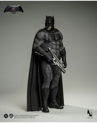 figura batman bvs inart