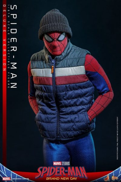 igura spiderman brand new day deluxe hot toys con chaleco