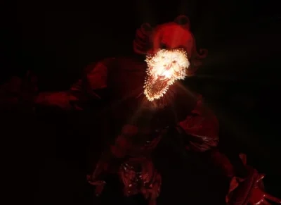 IT: Welcome to Derry Season 1 - Pennywise (Bloody Version) 1/6 Collectible Figure